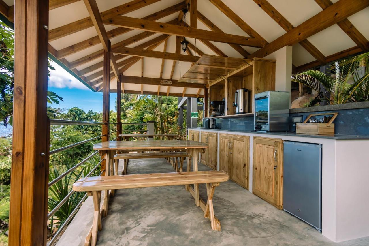 Paradise Chalets Yoga & Wellness タカマカ エクステリア 写真